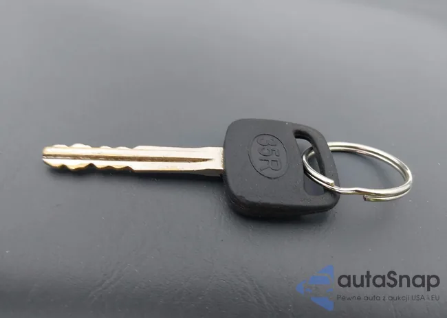 4T1BG22K81U054795: 42359932