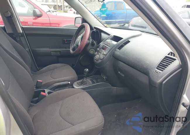 KNDJT2A14B7299985: 42361220