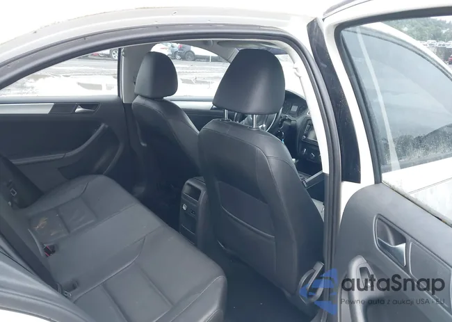 3VWLL7AJ2BM110906: 42361314