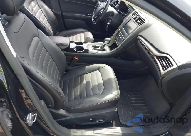 3FA6P0LU3DR380905: 42361484