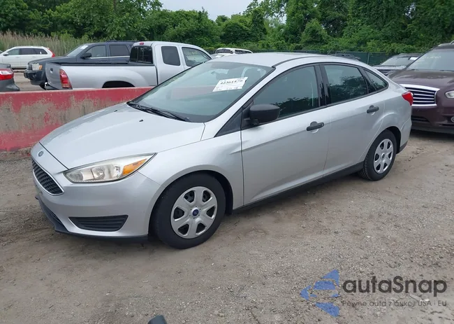 1FADP3E21JL275746: 42361579