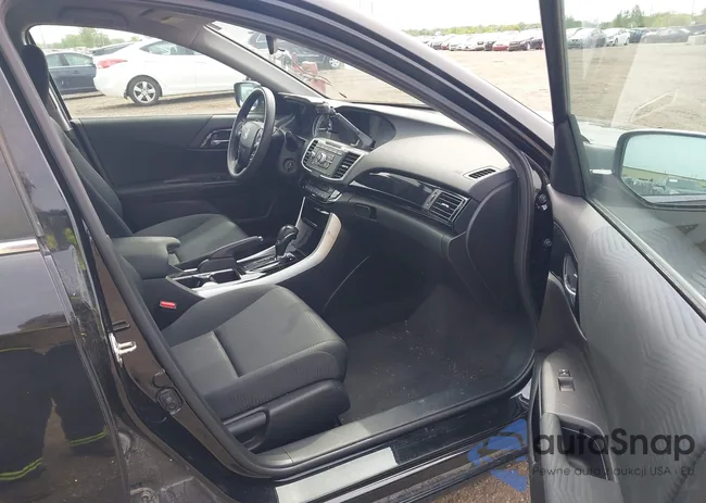 1HGCR2F44GA047157: 42361664