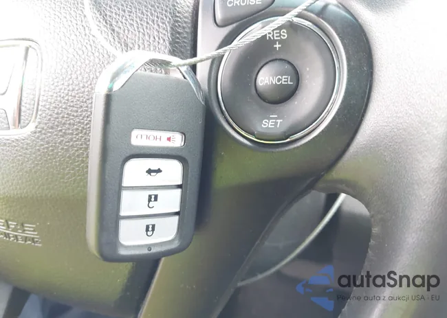 1HGCR2F88EA111118: 42360717