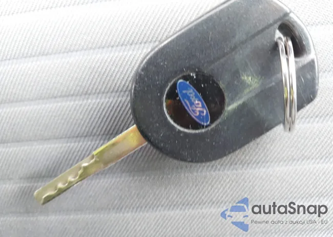 1FMCU9GD2HUE61733: 42360742