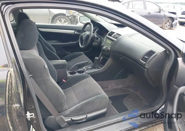 1HGCM72595A028174: 42360744