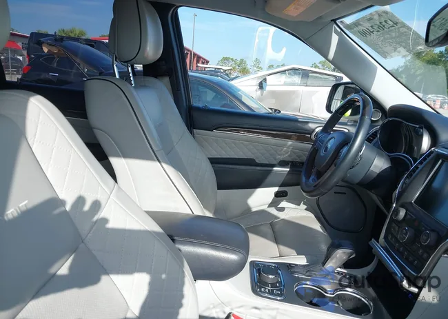 1C4RJFJGXHC755217: 42362400