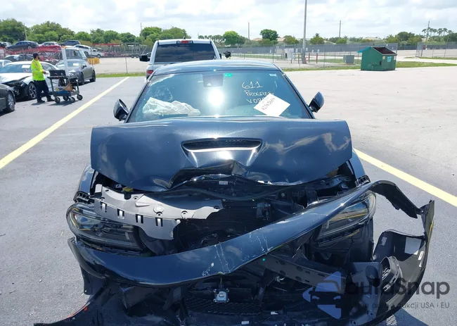 2C3CDXHG9PH550898: 42362659