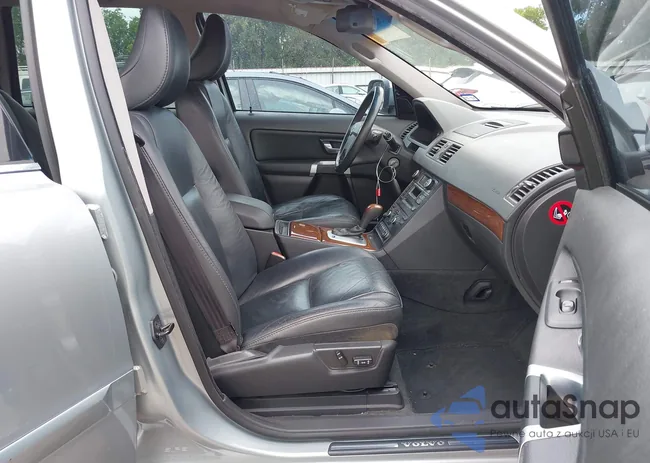 YV4CZ852X81471796: 42361810