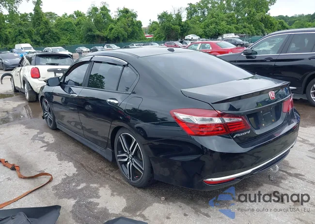 1HGCR2F88GA154733: 42361909