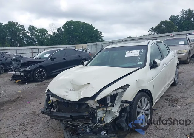 1HGCP3F83BA007157: 42362074