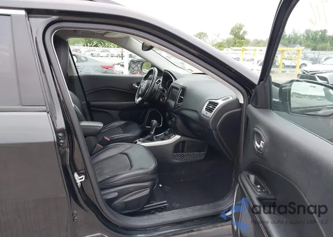 3C4NJDBBXJT222915: 42363416