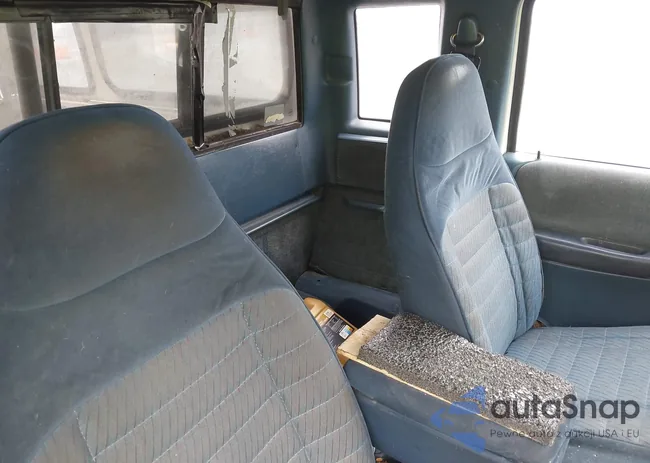 1FTCR14X6RPC13703: 42363670