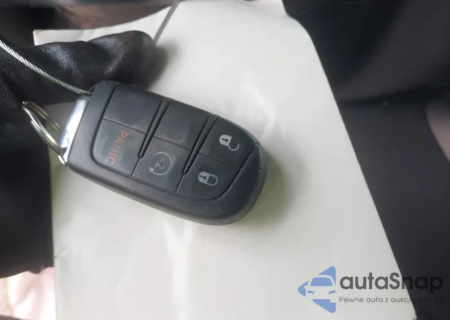 3C4NJDBB2JT246030: 42362899