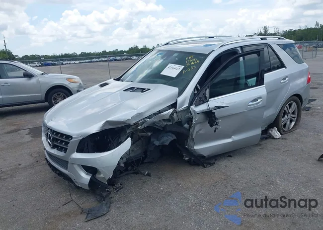 4JGDA5JB8DA230487: 42364123