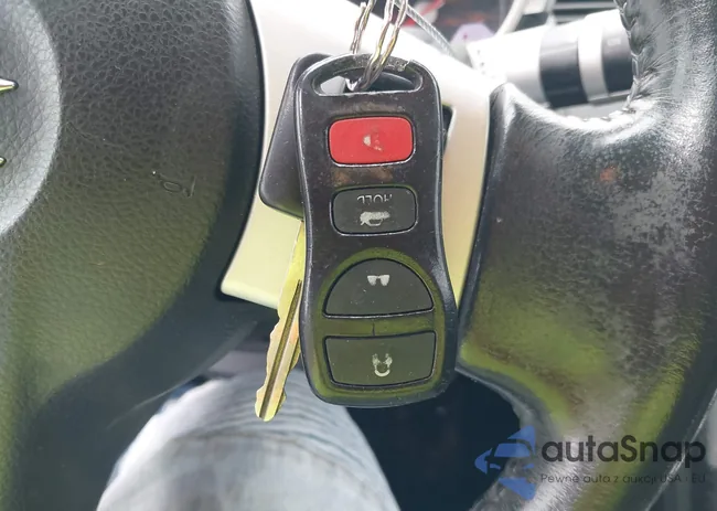 JN1BZ34D48M706909: 42364357