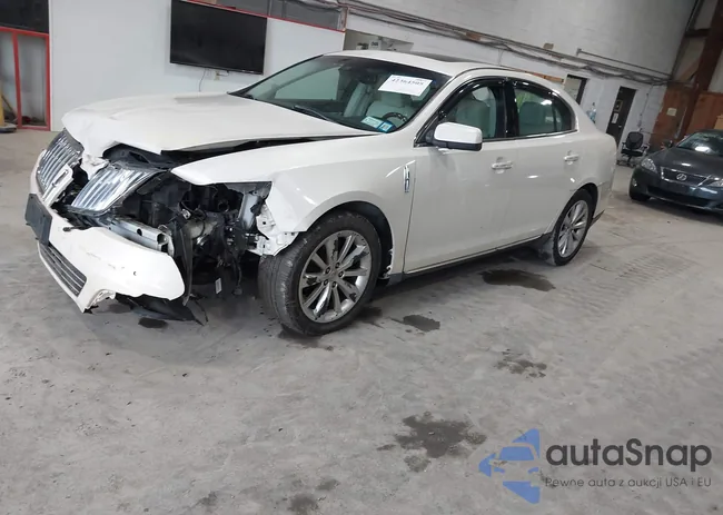 1LNHM93R09G619039: 42364505