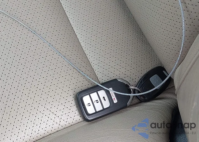 1HGCR3F82DA041023: 42364532