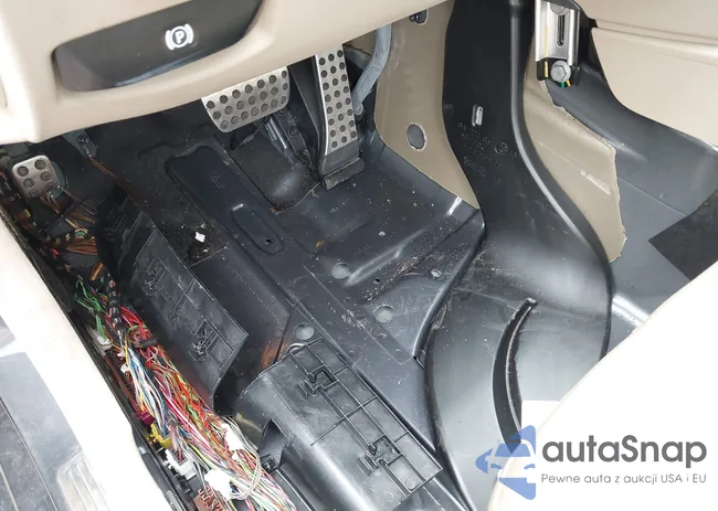 WDDGF8AB7ER320145: 42364577