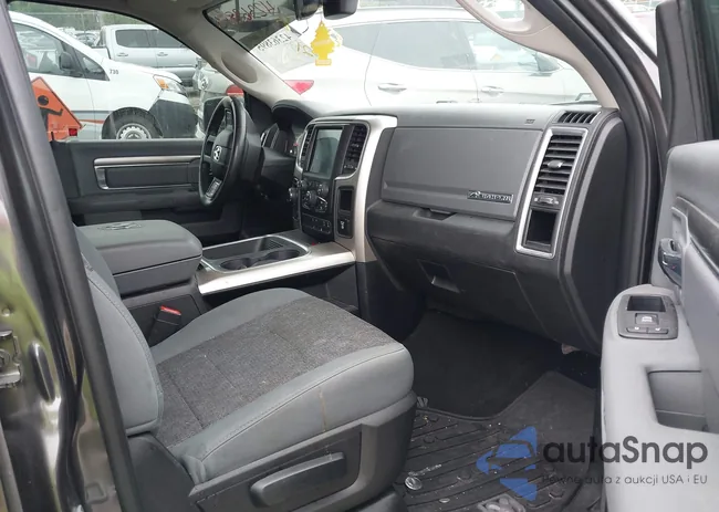 1C6RR7LG7JS140638: 42363895