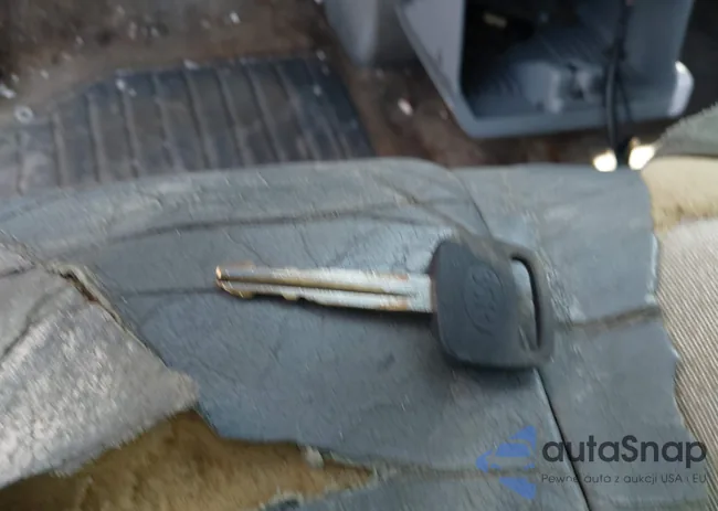 4T3ZF13C82U472835: 42365136