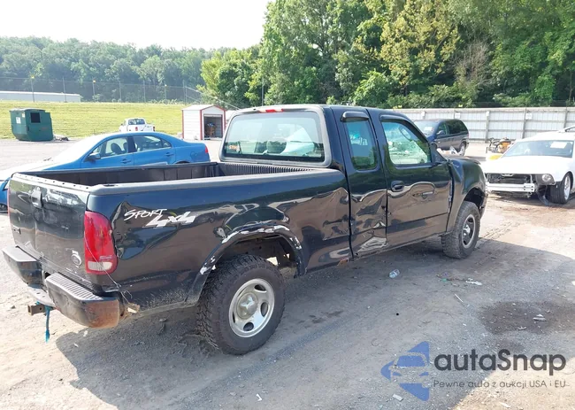 1FTRX18W83NA71147: 42365157