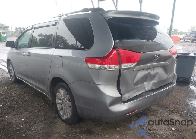 5TDDK3DC2BS001748: 42365243