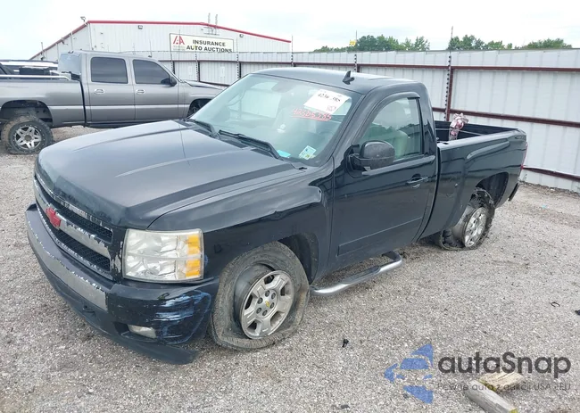 1GCEC14008Z302621: 42365385