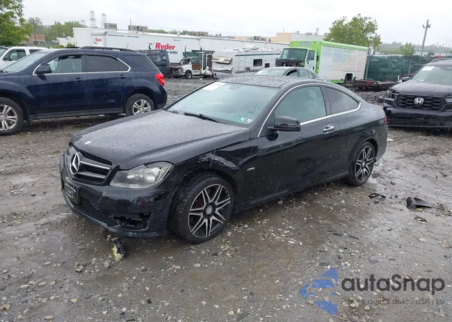 WDDGJ4HB0EG289247: 42365526