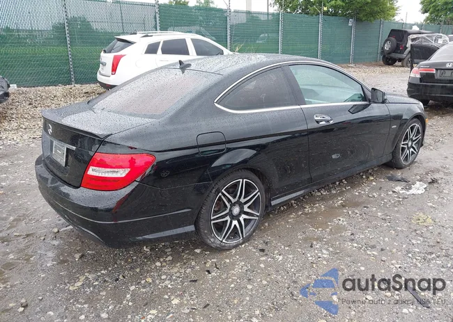 WDDGJ4HB0EG289247: 42365526