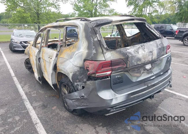 1V2RR2CA5JC596024: 42365600