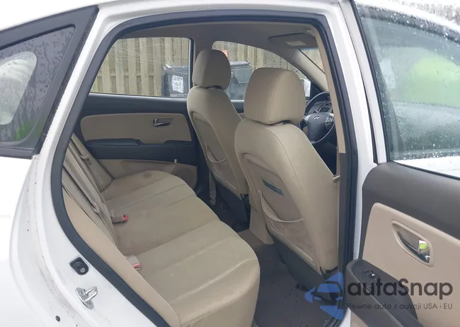 KMHDU4AD1AU109622: 42365610