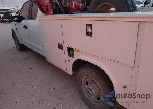 1FD7X3ET5HEE29322: 42365680