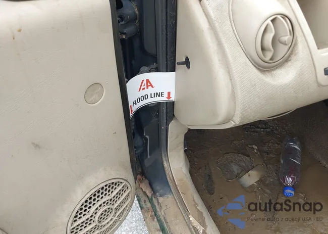 1G8AL52F93Z154775: 42364708