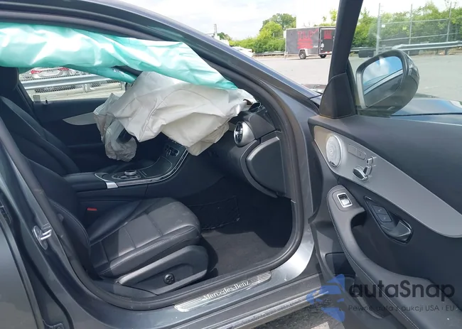 W1KWF8DBXMR649203: 42364769