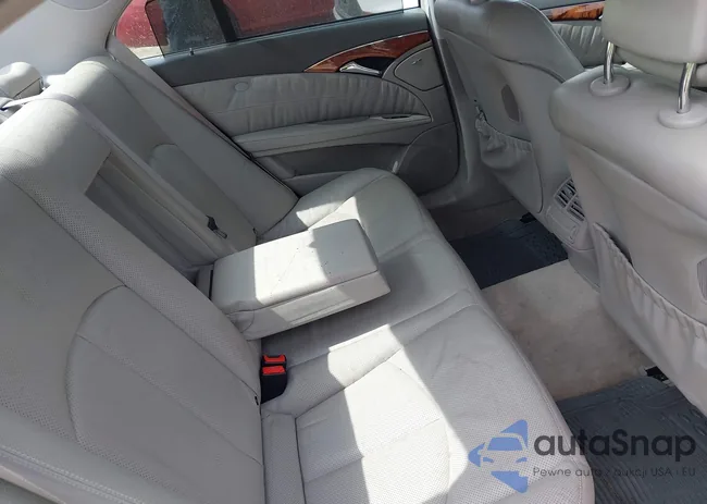 WDBUF65J04A562113: 42366277