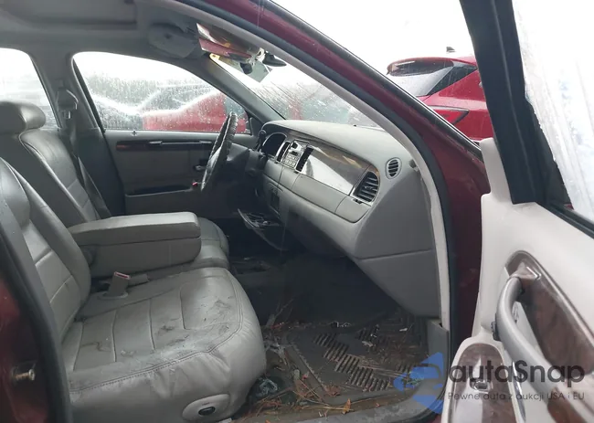 1LNFM82W8WY688852: 42365729