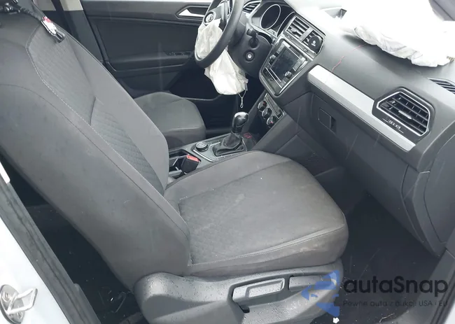 3VV0B7AX7KM031438: 42367337