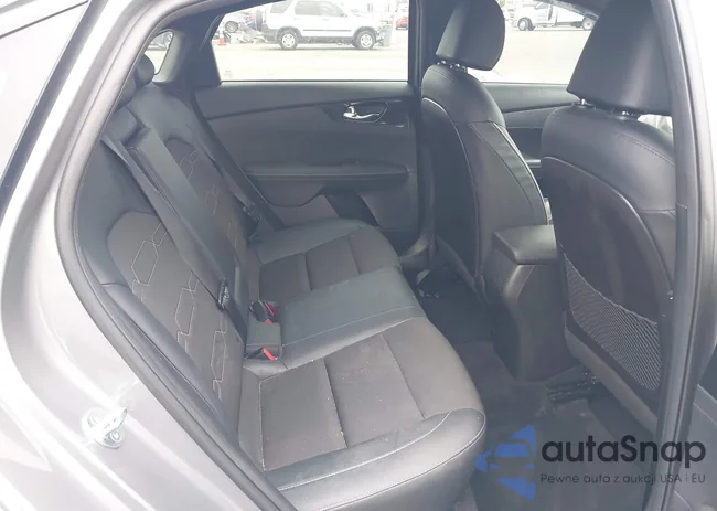 3KPF54AD4NE433176: 42367348