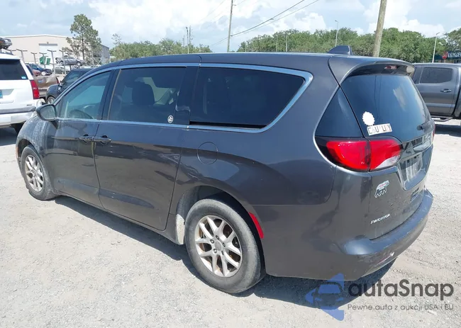 2C4RC1CG7HR628569: 42367411