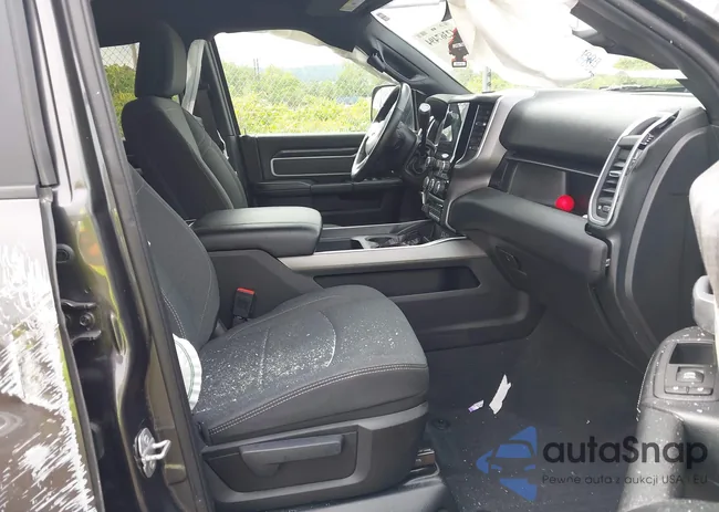 3C6UR5DL5NG209298: 42367494