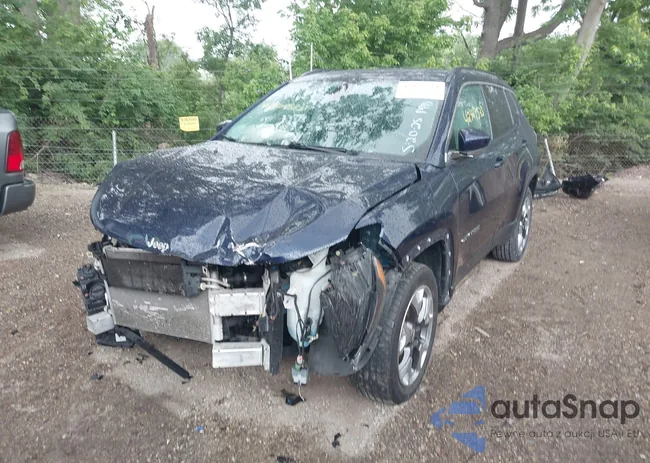 3C4NJDCB9LT233261: 42367533