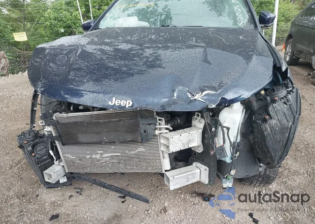 3C4NJDCB9LT233261: 42367533