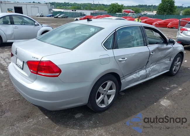 1VWBT7A3XFC011108: 42366730