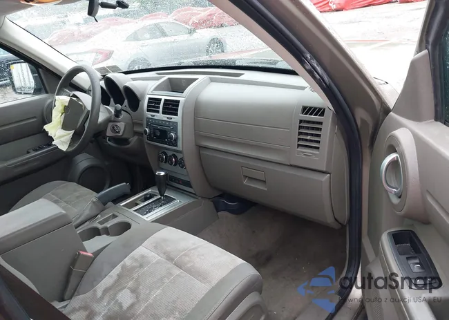 1D8GU28K77W691914: 42366925