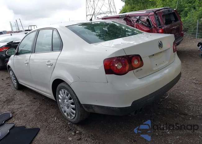 3VWJZ7AJ3AM028610: 42368121