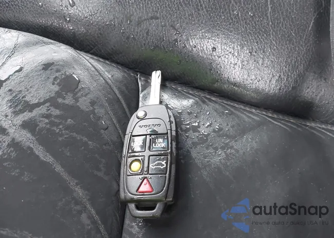 YV4952CZ1D1638270: 42368131