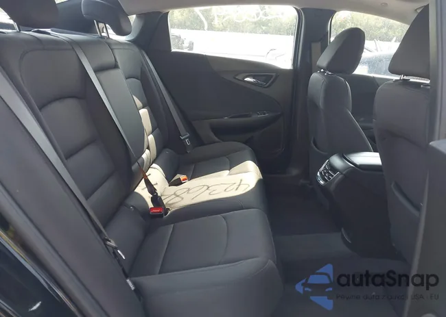 1G1ZD5ST3NF155588: 42368247