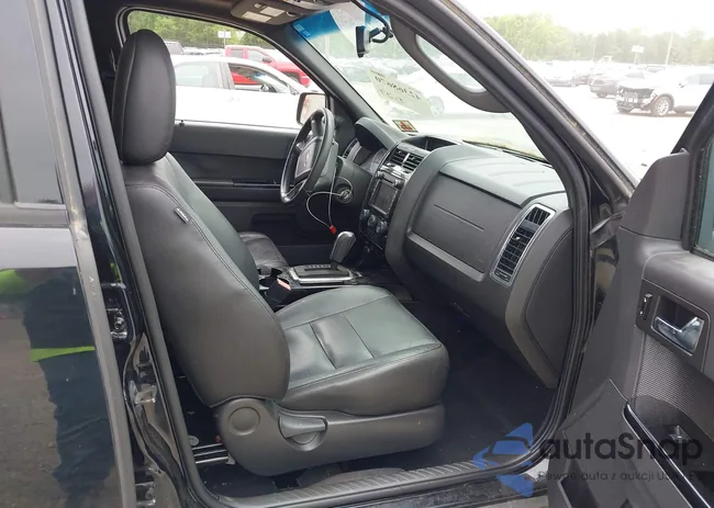 1FMCU9EGXAKA03369: 42368670