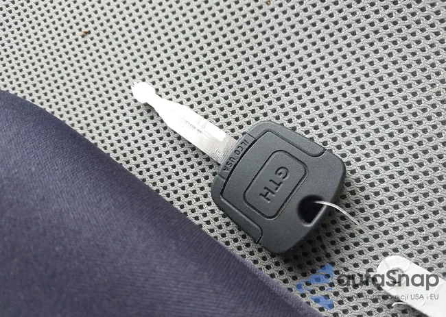 1FMCU5K33BKA50416: 42367724