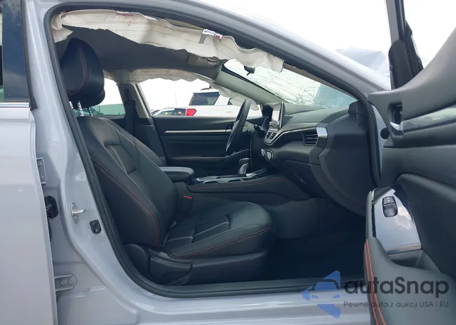 1N4BL4CV6SN337721: 42367805